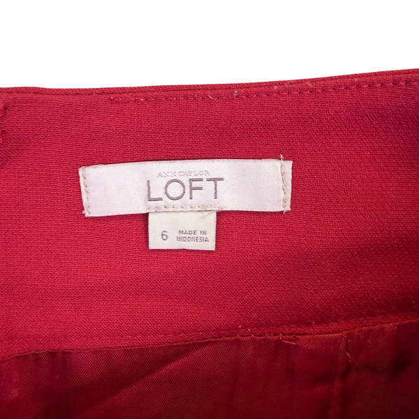 LOFT Women’s Red Polyester Classic Skirt with Back Zip and Front Pockets Size 6