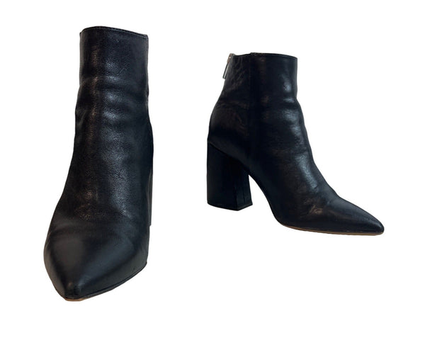 Vince Camuto Women's Black Leather Wedge Heeled Booties Sz 7M