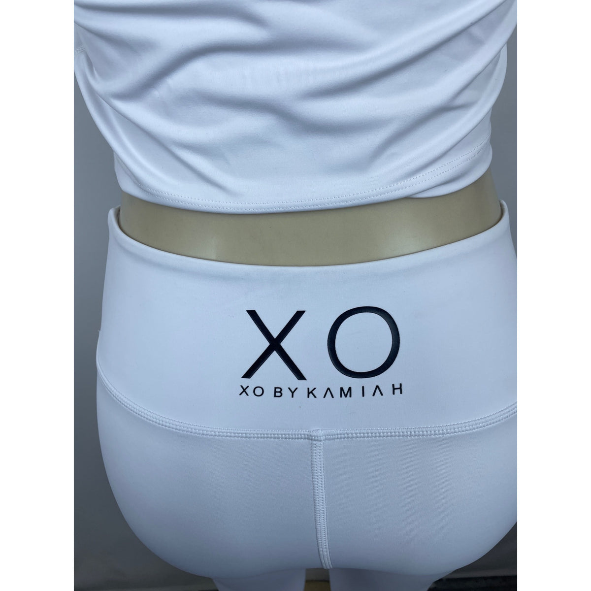 XO Women's White Activewear Yoga Gym Athletic Attire Outfit Set Sz L