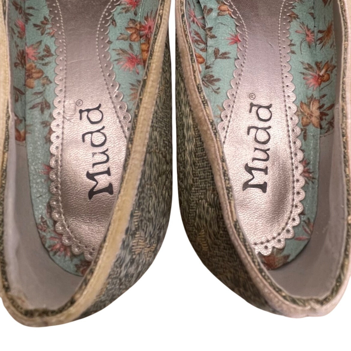 Mudd Women’s Green Floral Fabric With Bow Accent France Heels Size 8M