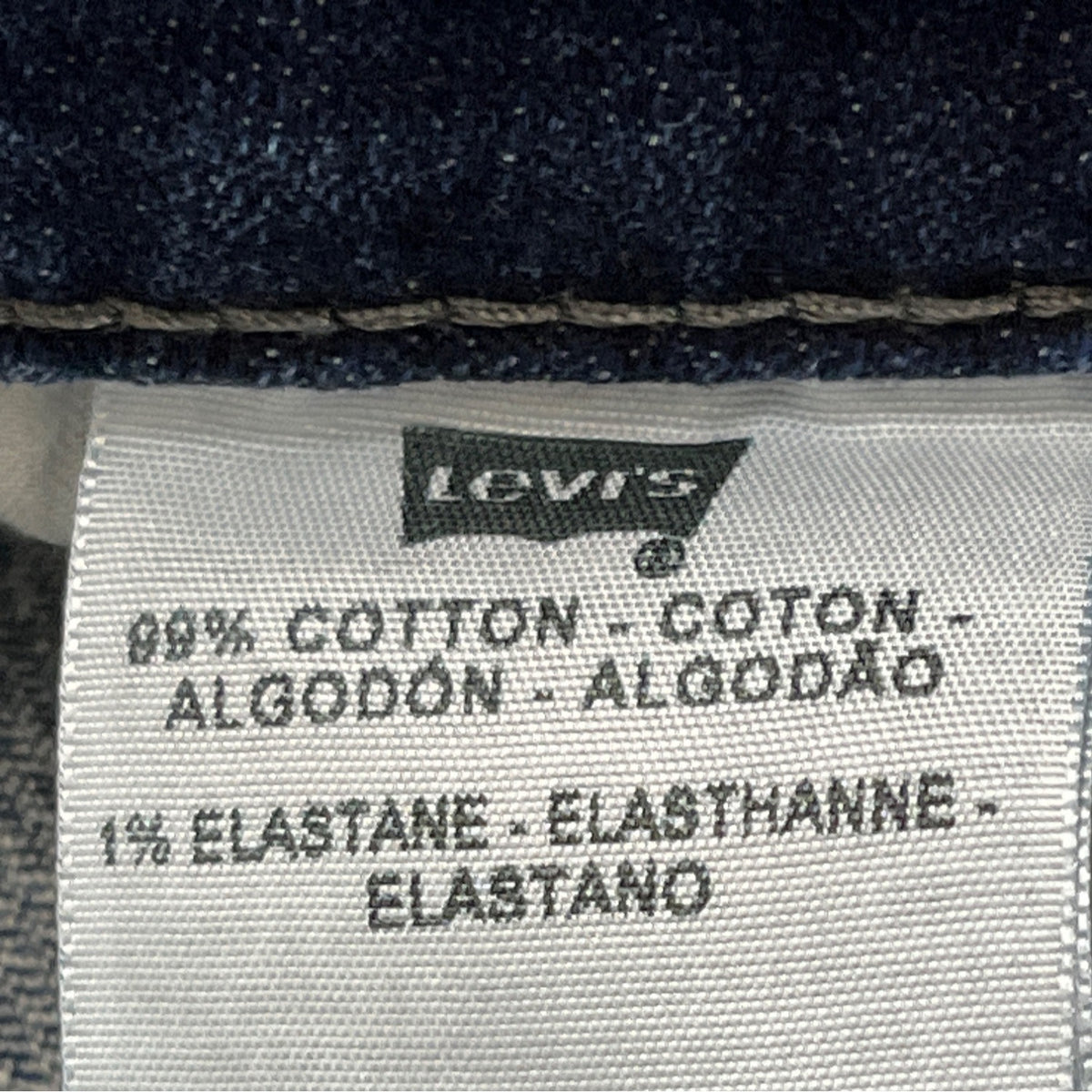 Levis Women's Demi Curve Denim Shorts Dark Wash Mid Rise Frayed Hem Size 4/27