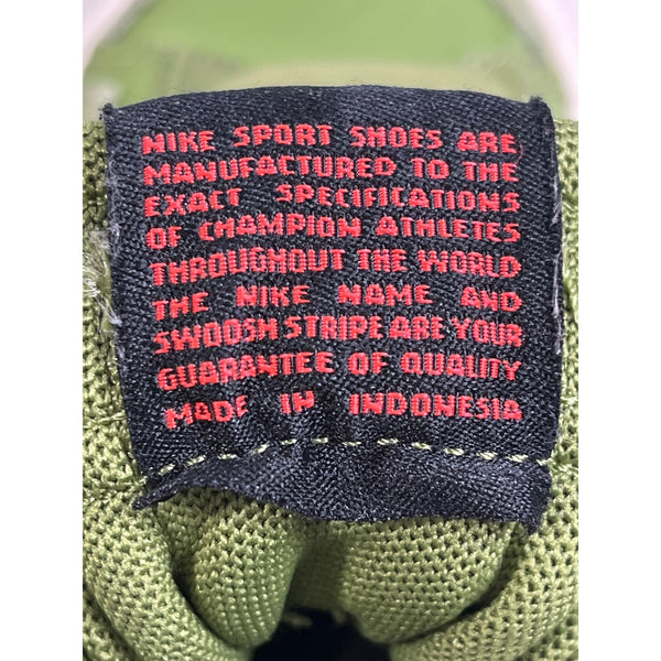 Nike Youth SB Blazer Asparagus Green Bright Crimson Venom Black Sz 6.5 Y