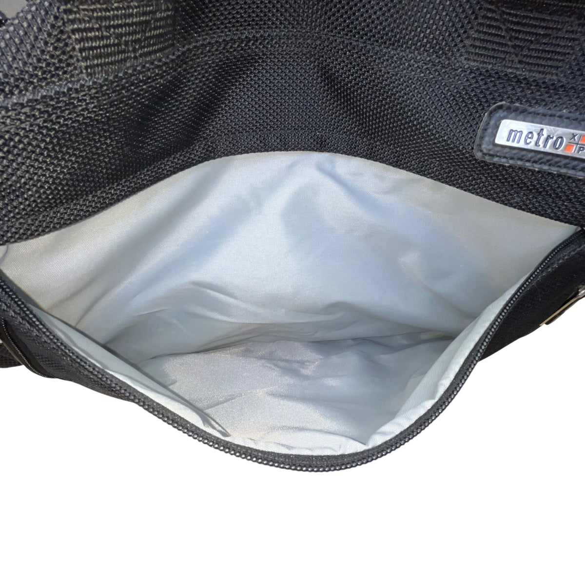 Metro XP Men’s Black Nylon Multi-Compartment Lock Secure Zip Travel Duffel Bag