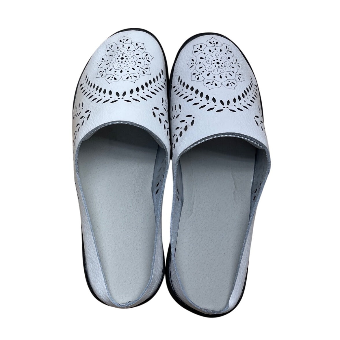 Women’s White Faux Leather Cut Out Floral Design Black Soles Slip-On Shoes Sz 37