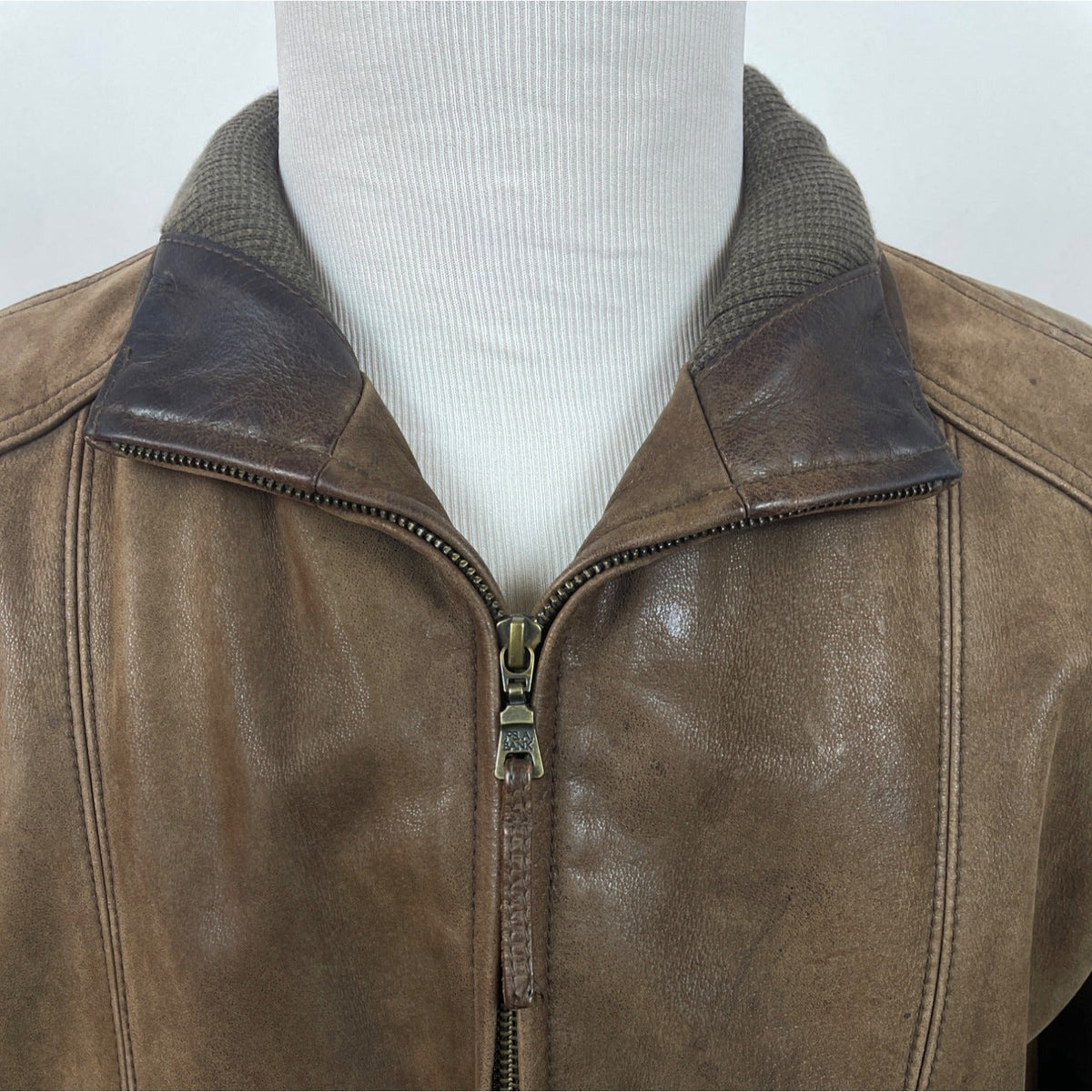 Jos. A. Bank Mens Brown Leather Jacket With Map Lining & Zip Closure Size M