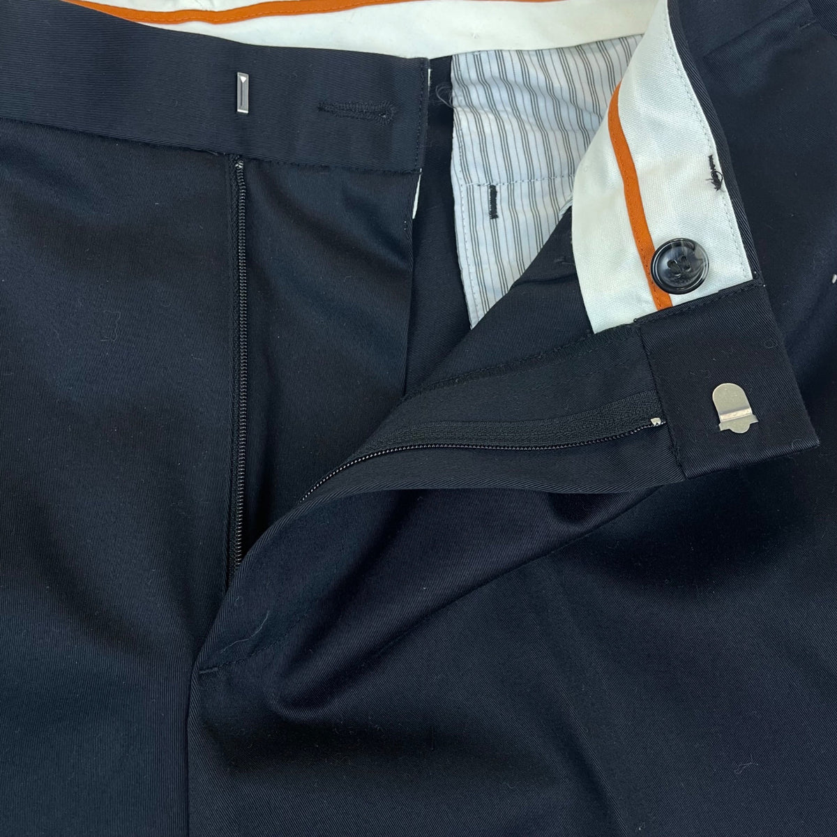 Dockers Men’s Blac Flat Front Dress Pants D4 Never Iron Size W38 L32