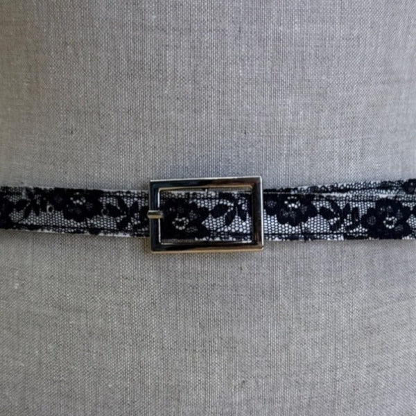 Black & White Lace Belt With Silver Buckle Size 5