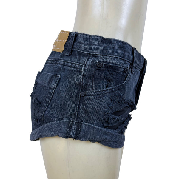 One Women's Black Distressed High-Rise Jean Shorts Relaxed Bandits Fit Size 28