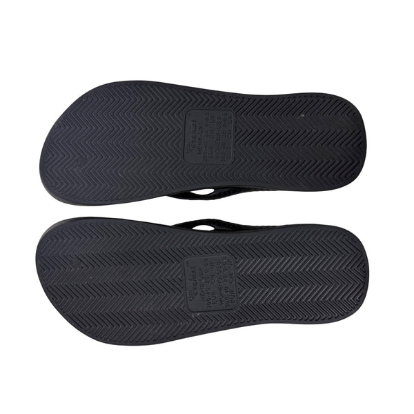 Cabelas Mens Black Rubber Flip Flops Size US 9 Casual Durable Comfortable Sandals