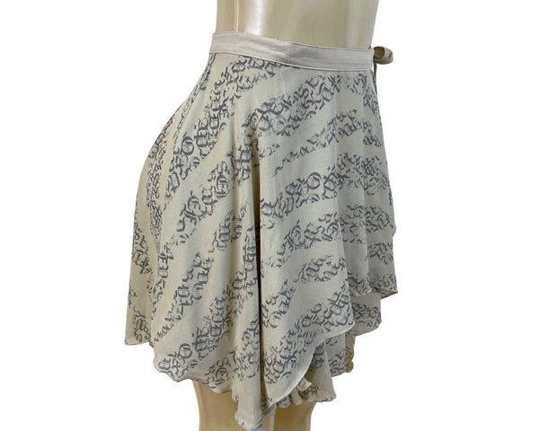 Silence + Noise Women’s Beige Gray Script Print Wrap Skirt Sz S/P - New