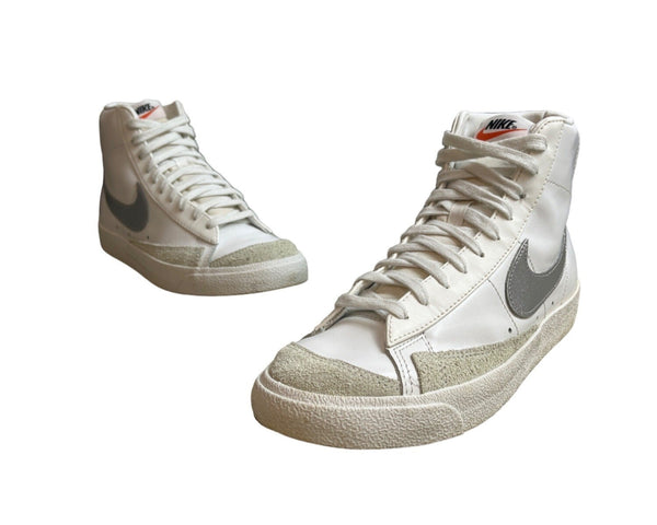 Nike Blazer '77 Essential Mid White Metallic Silver W Size 9.5