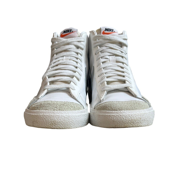 Nike Blazer '77 Essential Mid White Metallic Silver W Size 9.5