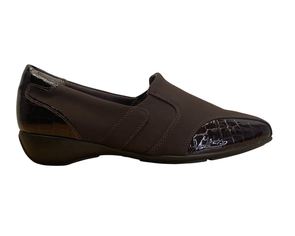 Clarks Womens Brown Crocodile Embossed Patent Accents Slip-On Shoes Size 9M