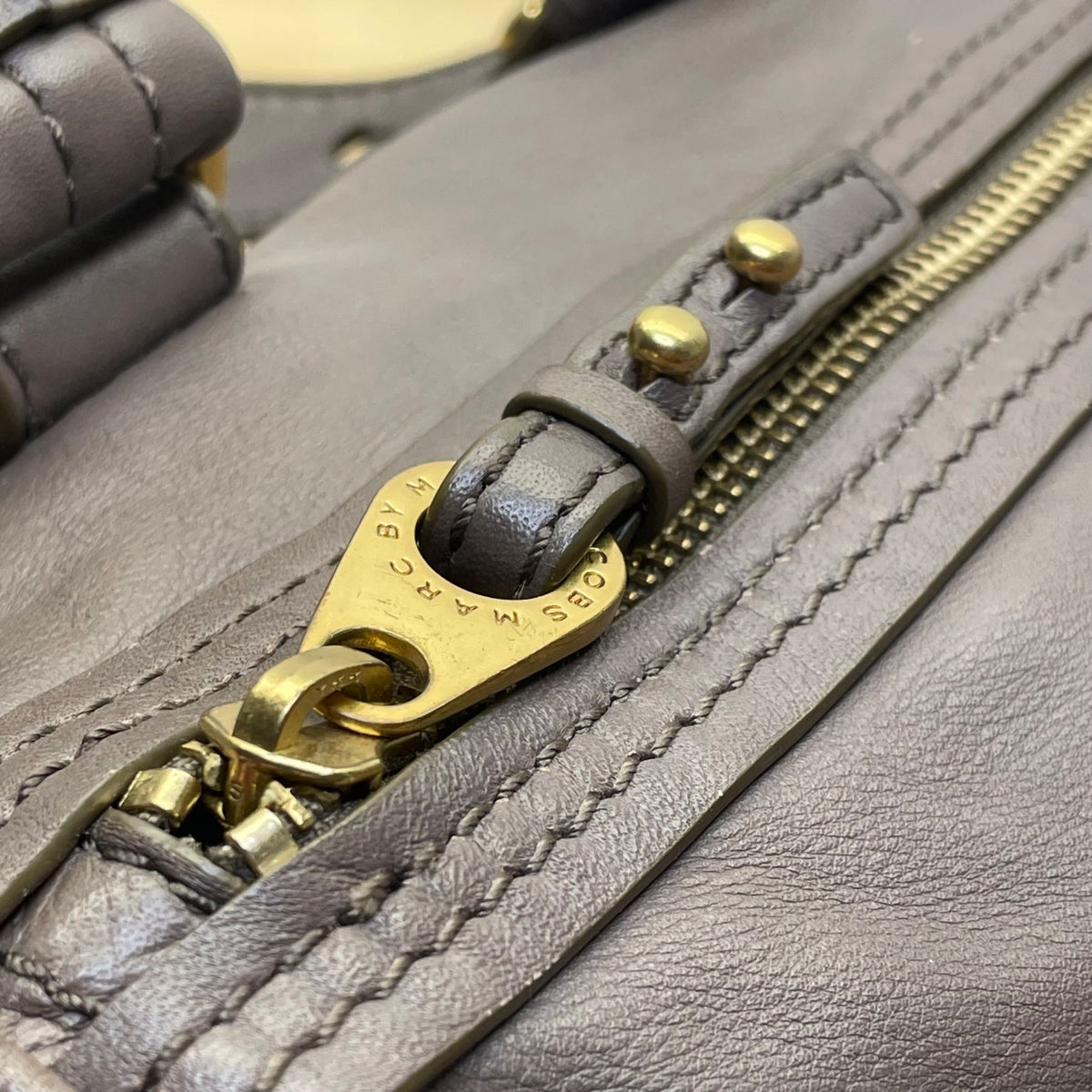 Marc Jacobs Women's Grey Leather Gold Tone Hardware Detachable Strap Tote Bag