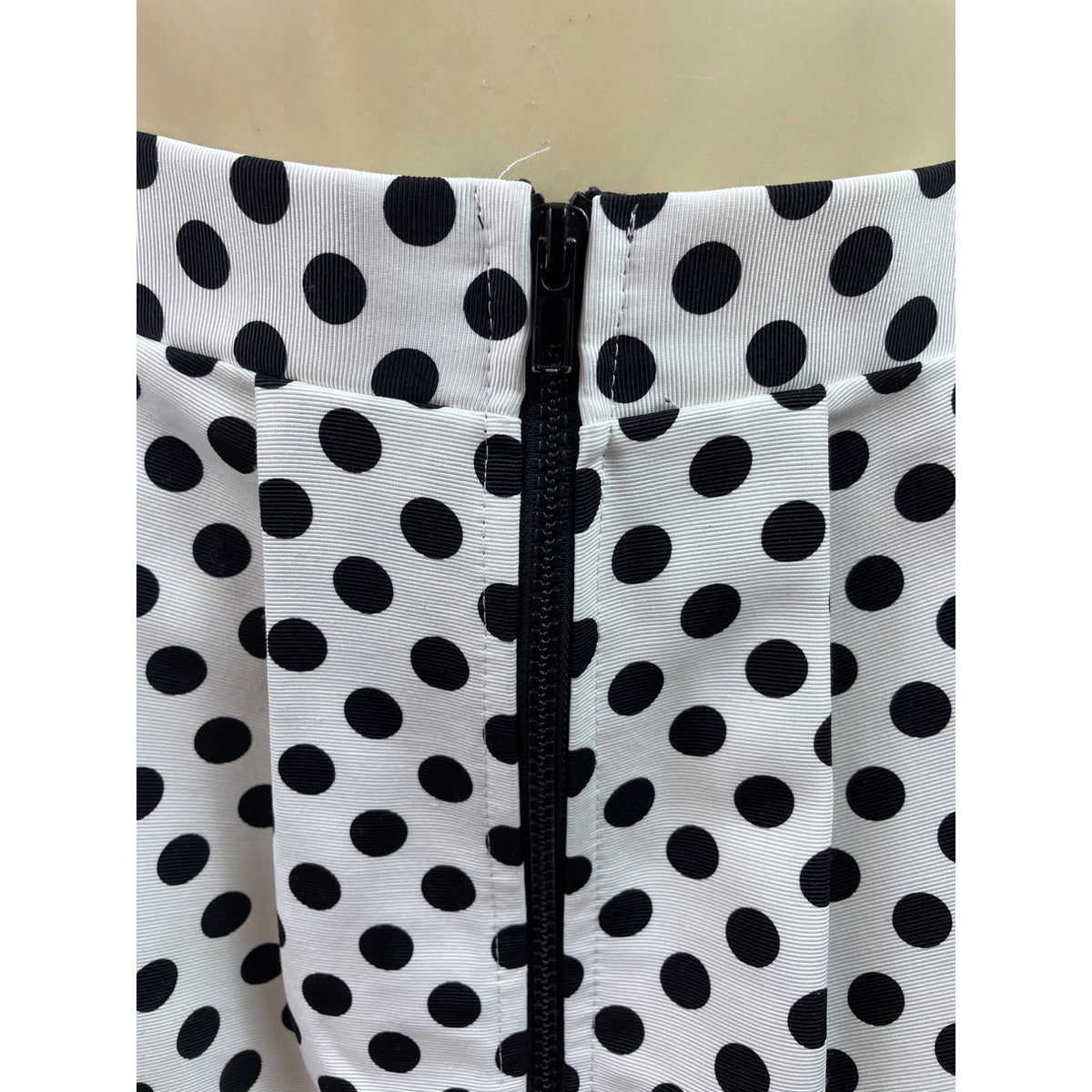 Painted Threads Black & White Polka Dot Bubble Mini Skirt Sz M