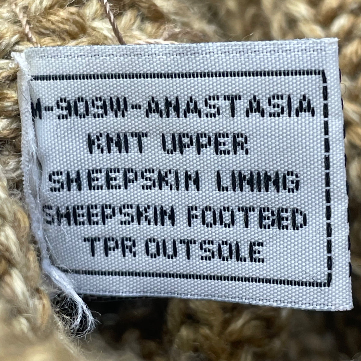 Bearpaw Women’s Brown Knit Sheepskin TPR Outsole Anastasia Tall Boots Sz 8