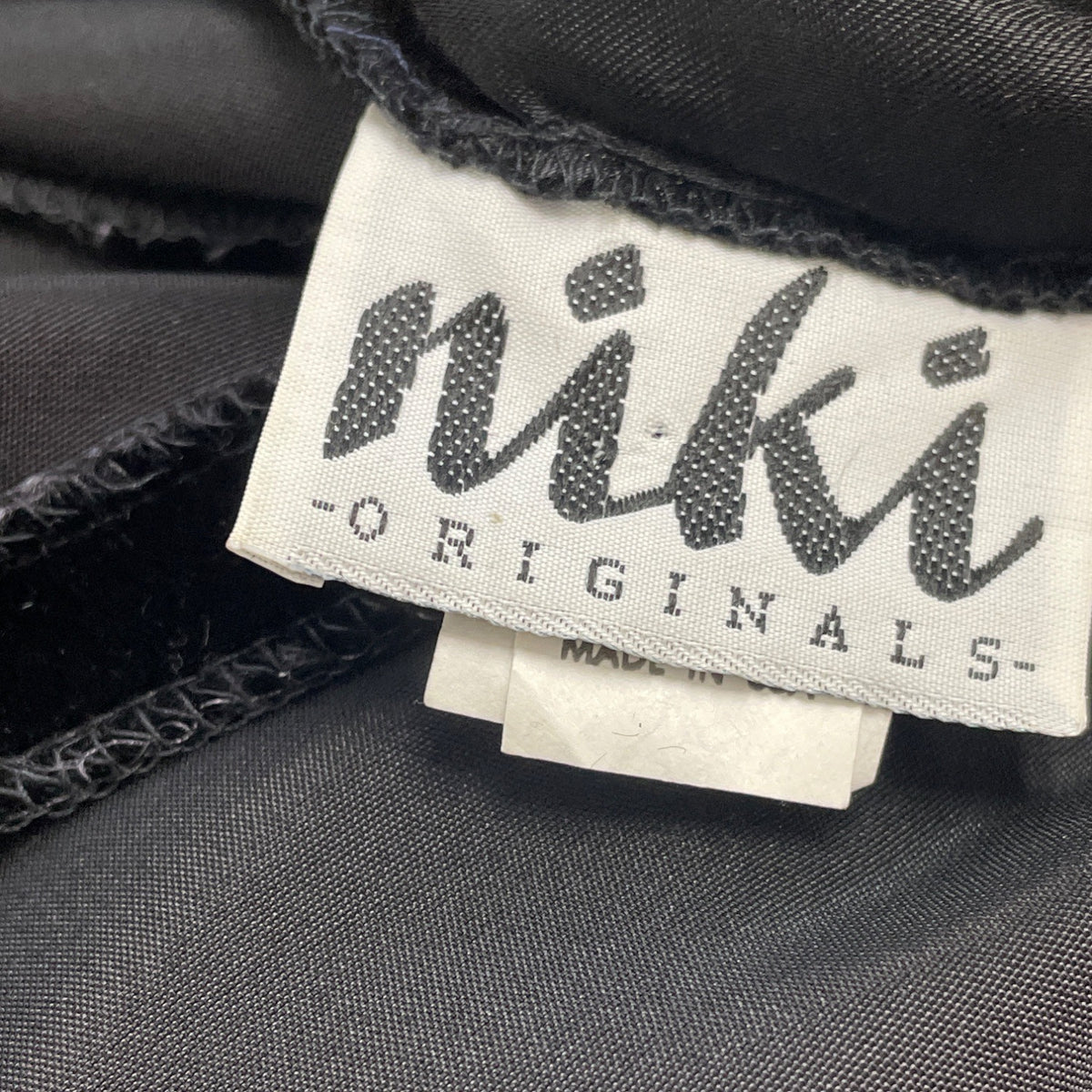 Vintage Niki Black Velvet Keyhole Back Midi Dress Beaded Accent Empire Size 6