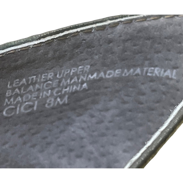 Audrey Brooke Women’s Black Leather Cici Taper Toe Flat Shoes Size 8M