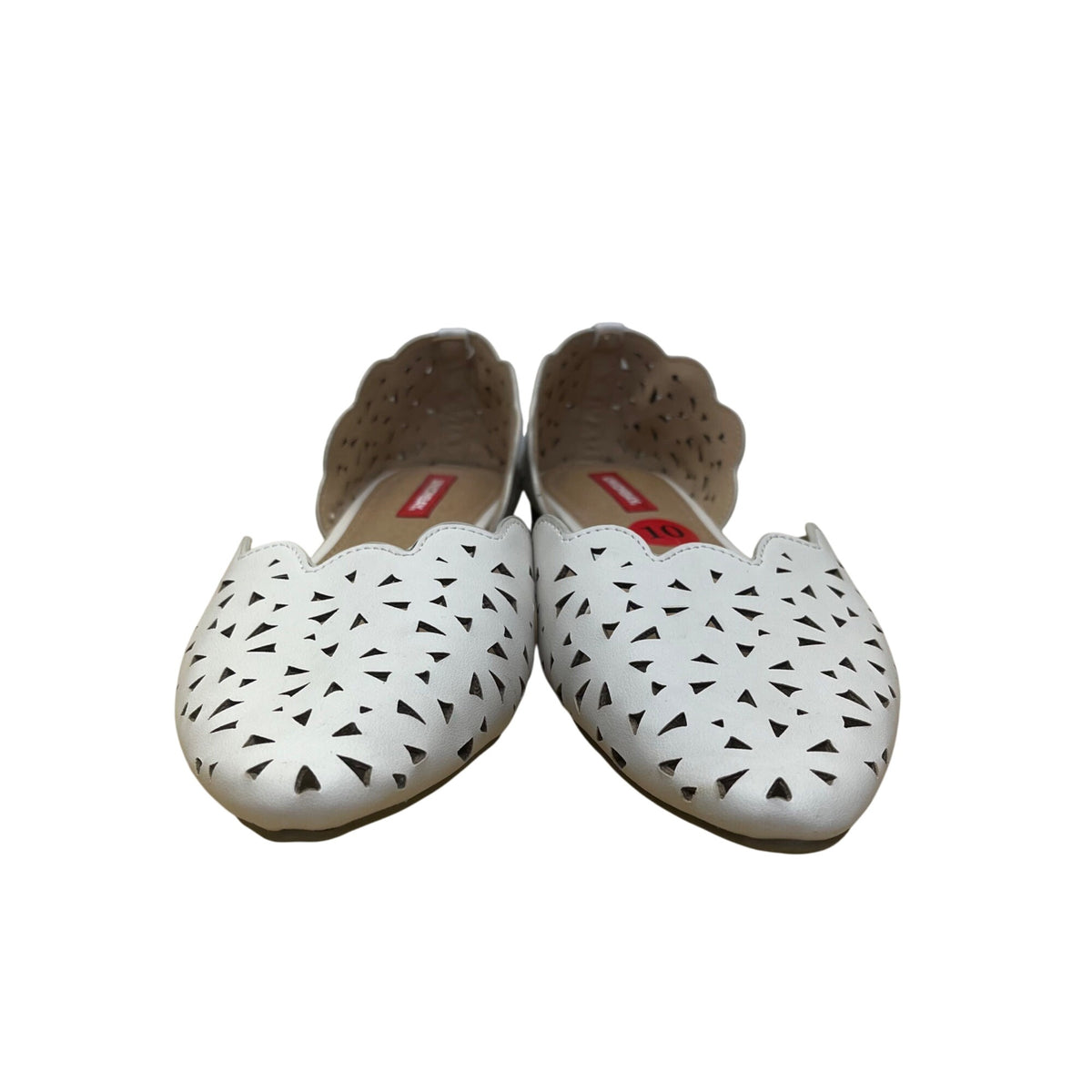 Unionbay Womens White Faux Leather Scalloped Collar Laser Cut Flats Size 10