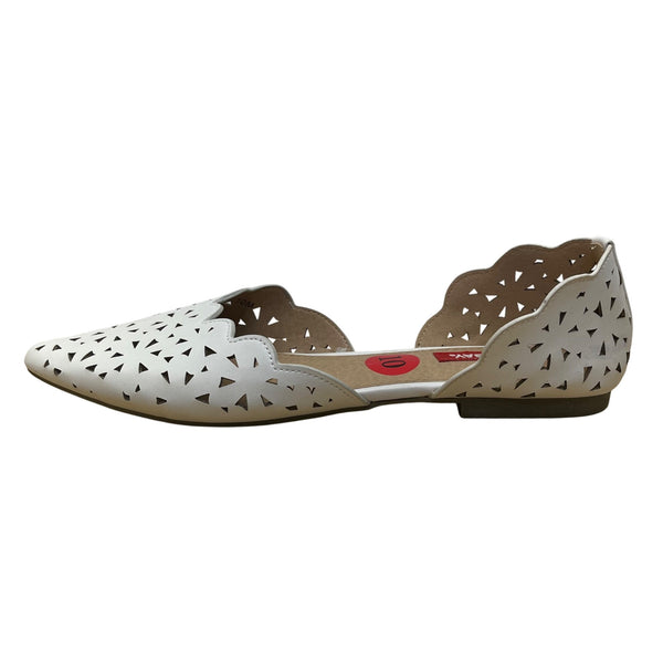 Unionbay Womens White Faux Leather Scalloped Collar Laser Cut Flats Size 10