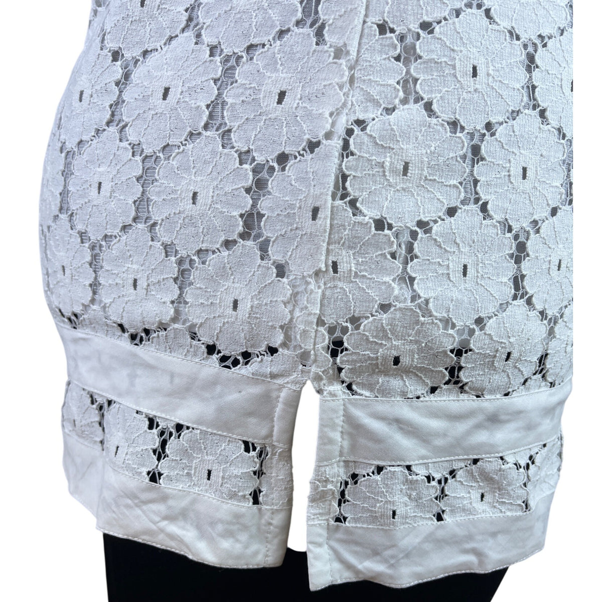Isaac Mizrahi Live! White Lace Floral Sleeveless Women Tunic Blouse V Neck Size XL