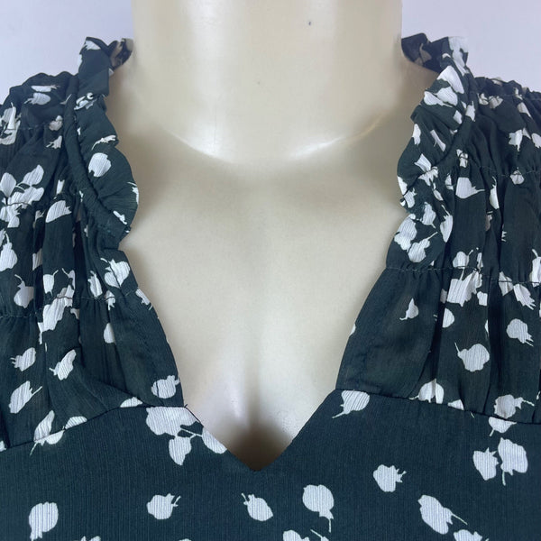 Dokotoo Womens Green Chiffon Floral Ruffle V-Neck Blouse Short Sleeve Sz L - New
