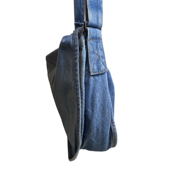 Little Havana Women's Blue Cuban Coat Of Arms Fold Over Messenger Bag - NWT