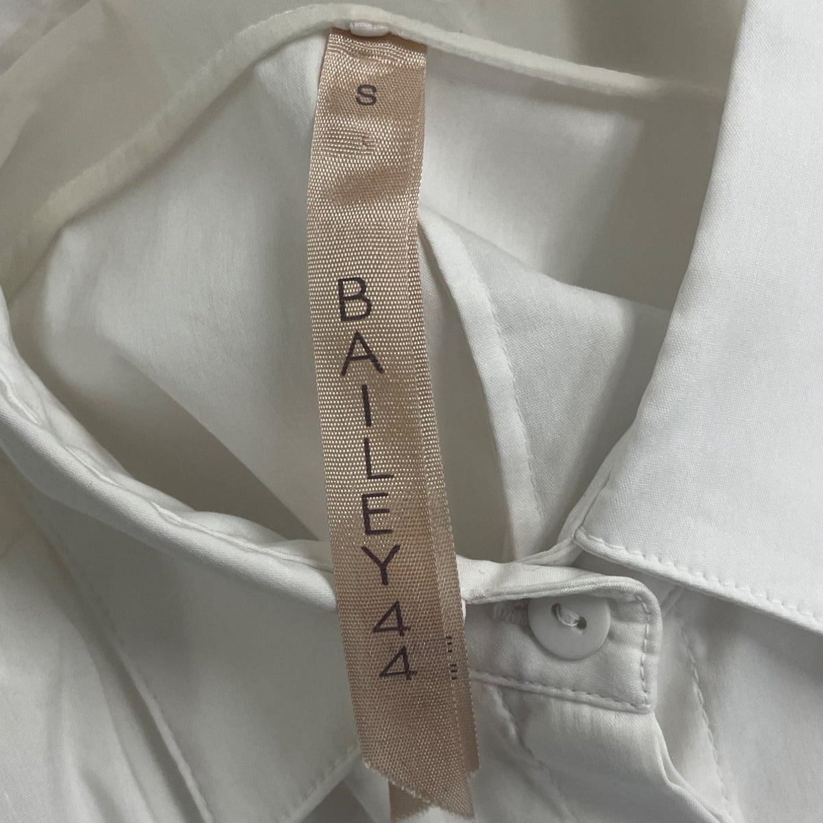 Womens Semi-Sheer Long Sleeve White Button-Up Shirt By Bailey 44 Size S