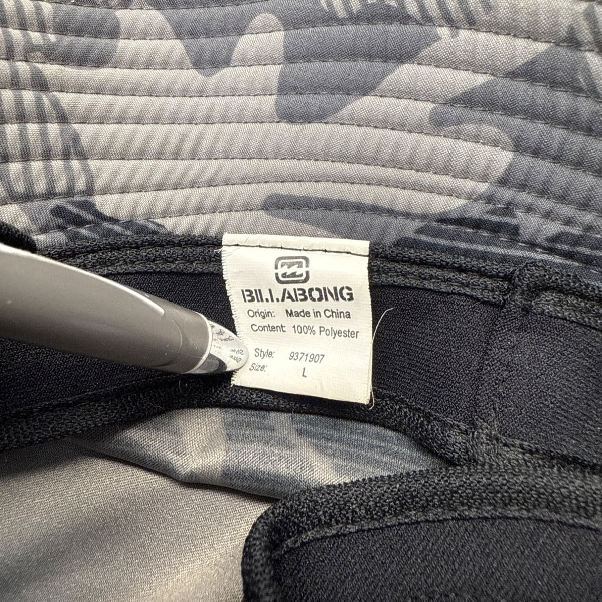 Billabong Mens Gray Camo Bucket Hat With Chin Strap