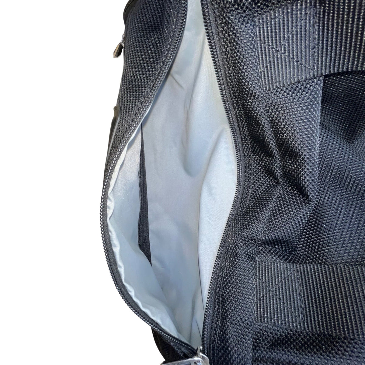 Metro XP Men’s Black Nylon Multi-Compartment Lock Secure Zip Travel Duffel Bag