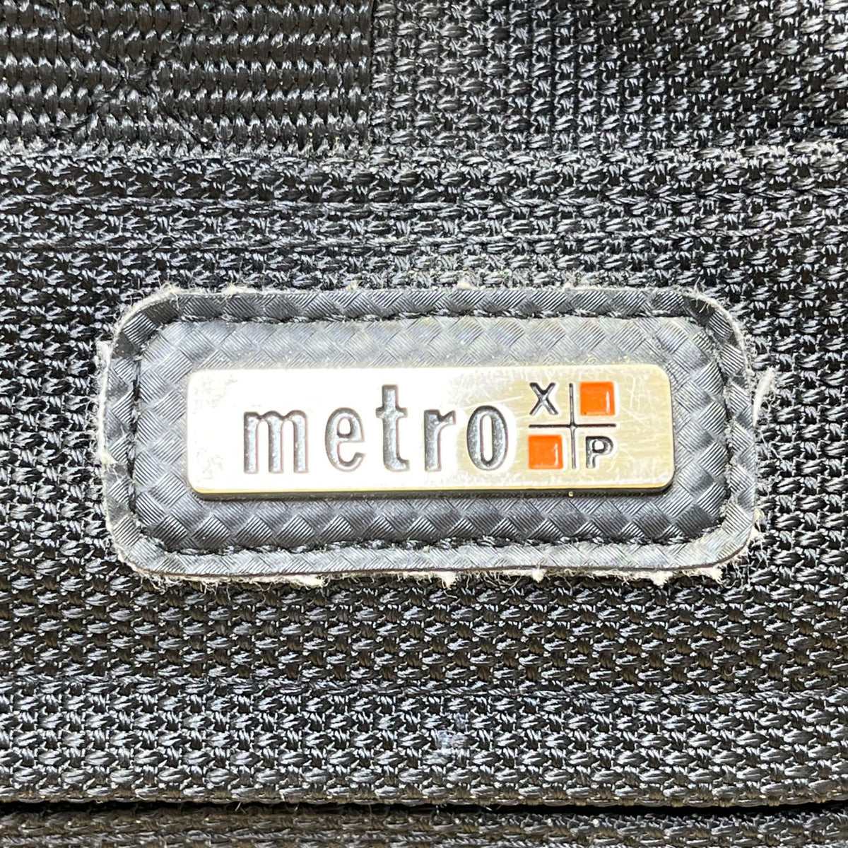 Metro XP Men’s Black Nylon Multi-Compartment Lock Secure Zip Travel Duffel Bag