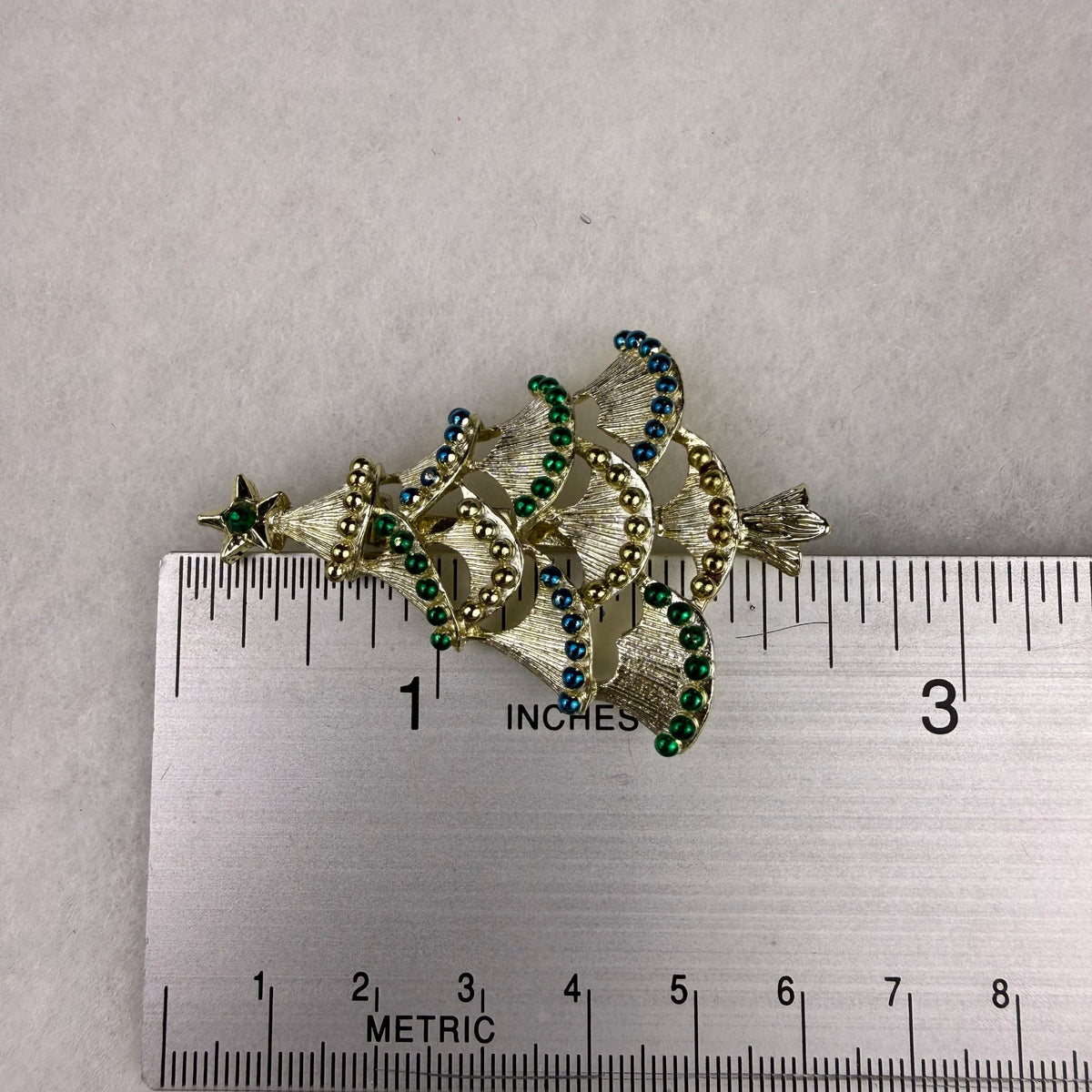 Gerrys Gold Tone Metal Christmas Tree Brooch Pin Festive Green & Blue Accents