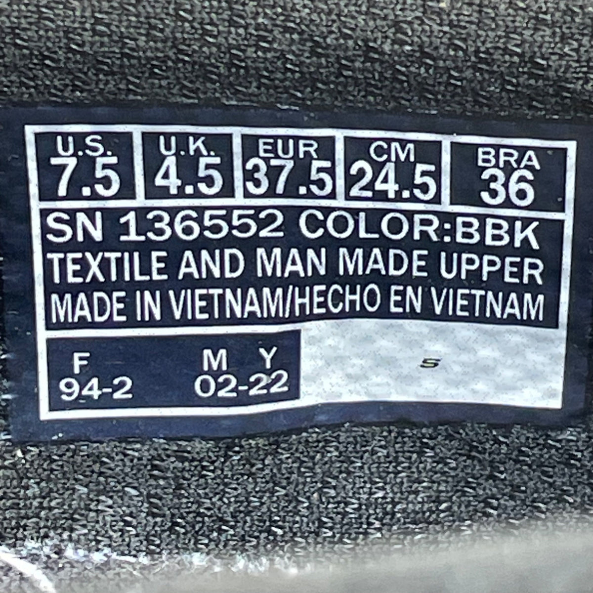 Skechers Women’s Black Arch Fit Slip On Air Cooled Walking Flat Shoes Size 7.5