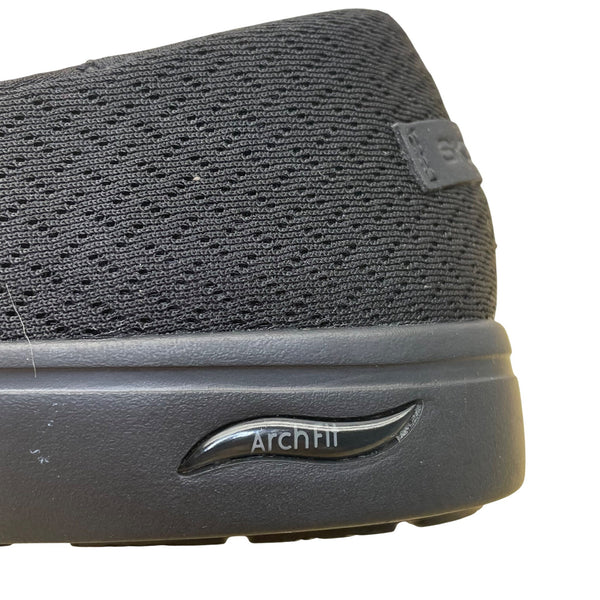 Skechers Women’s Black Arch Fit Slip On Air Cooled Walking Flat Shoes Size 7.5