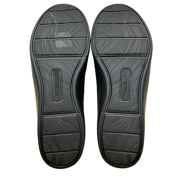 Skechers Women’s Black Arch Fit Slip On Air Cooled Walking Flat Shoes Size 7.5