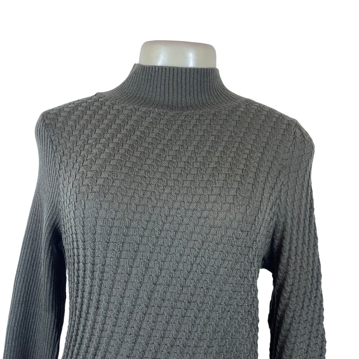 The Knotty Ones Women’s Green Textured Knit Turtleneck Sweater Size S