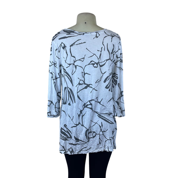 Chalet et ćeci Women's White/Black Abstract Tunic Top 3/4 Sleeves Sz M - New