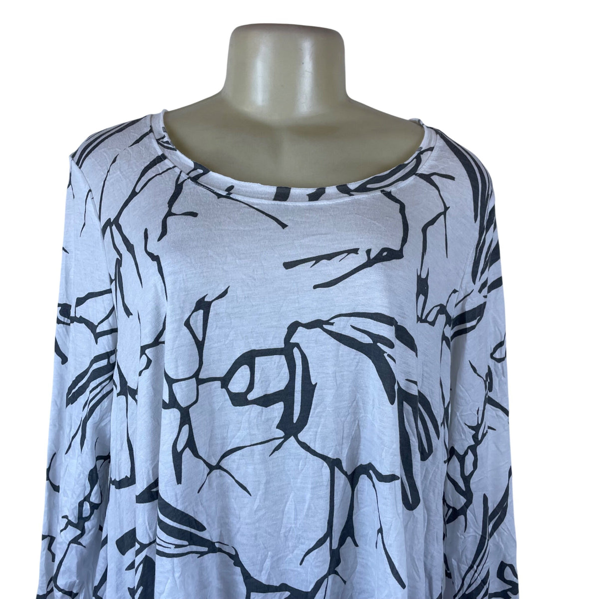 Chalet et ćeci Women's White/Black Abstract Tunic Top 3/4 Sleeves Sz M - New