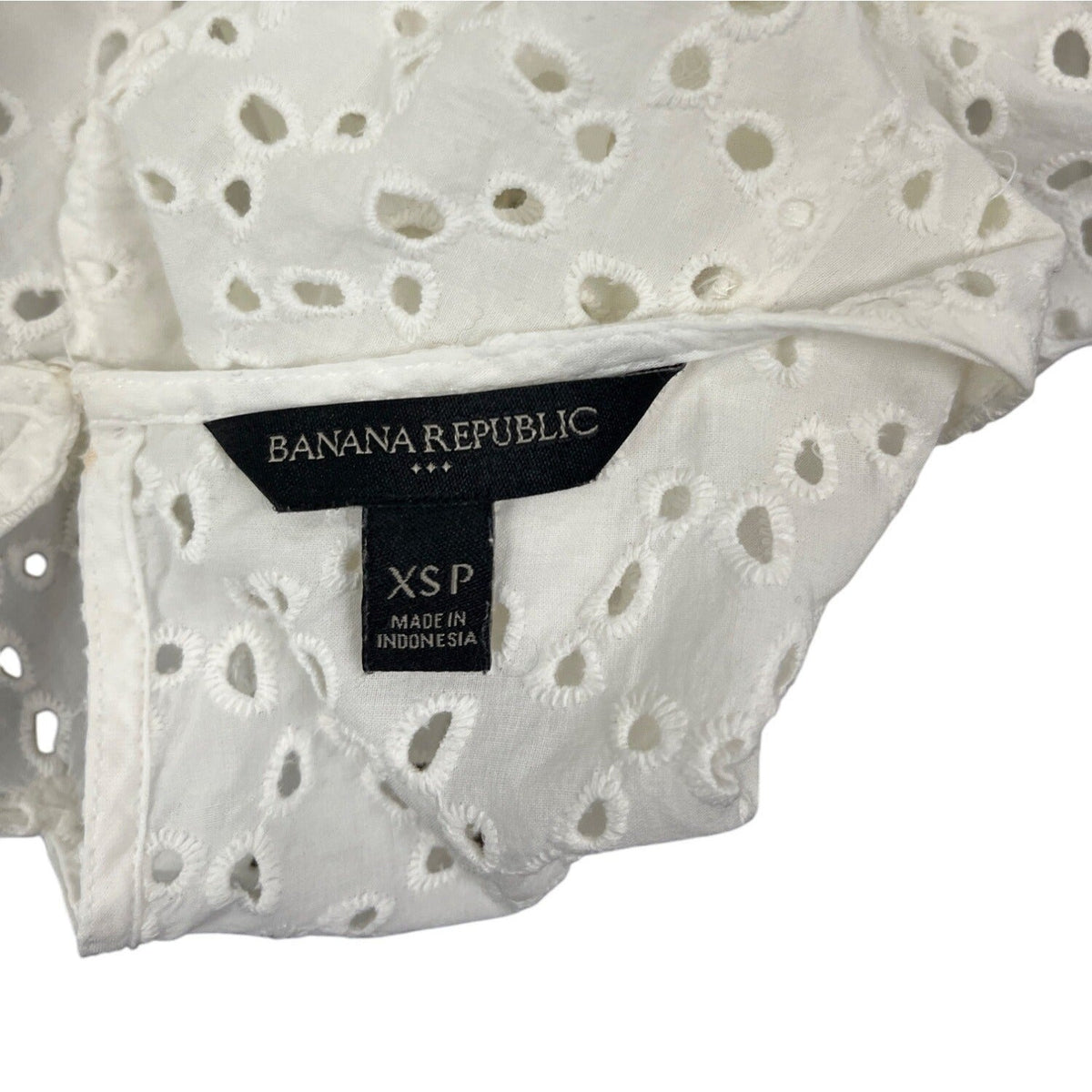 Banana Republic Womens White Eyelet Top With Ruffle Sleeves Sz XSP