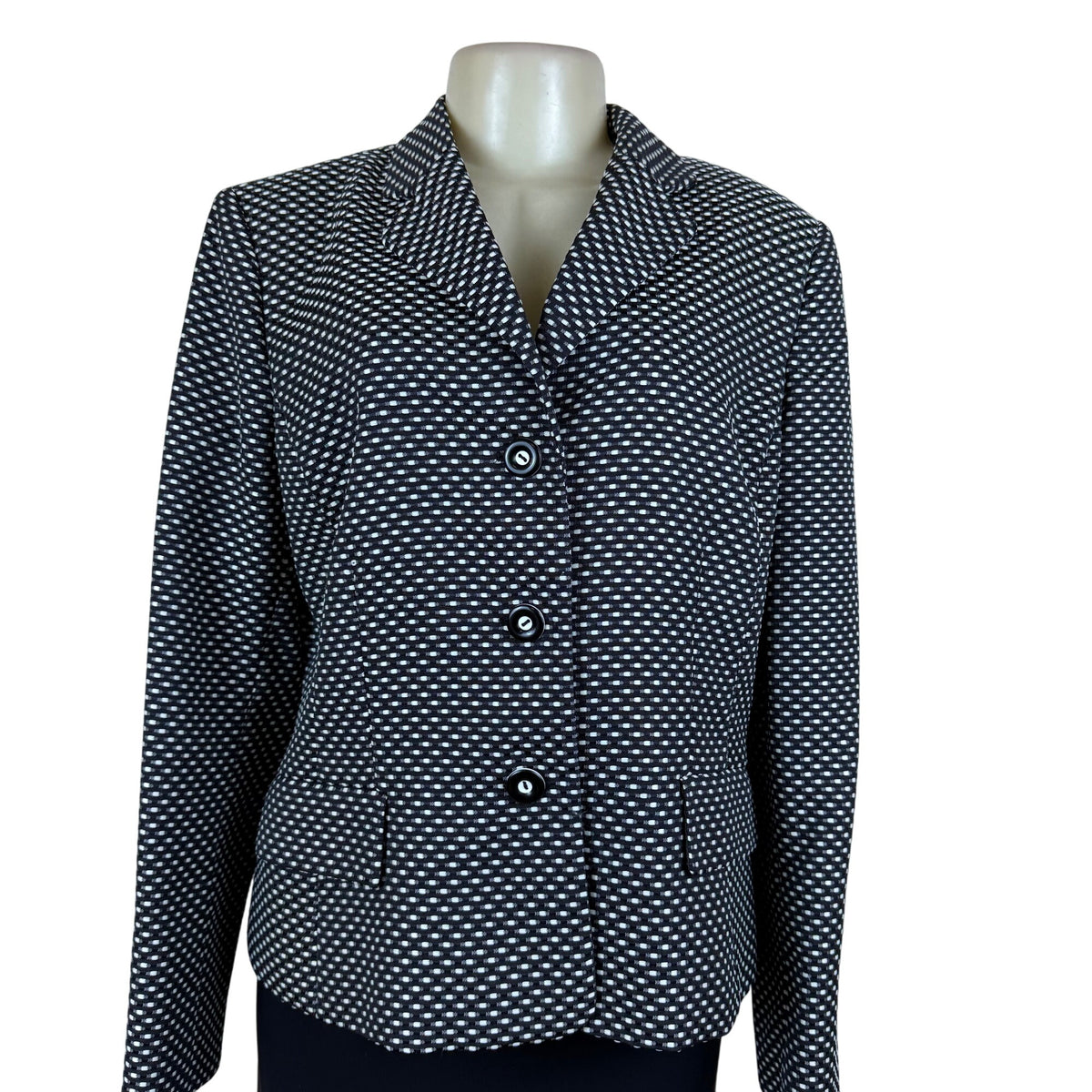 Evan- Picone Women’s Black & White Blazer & Skirt Set Classic Design Size 16