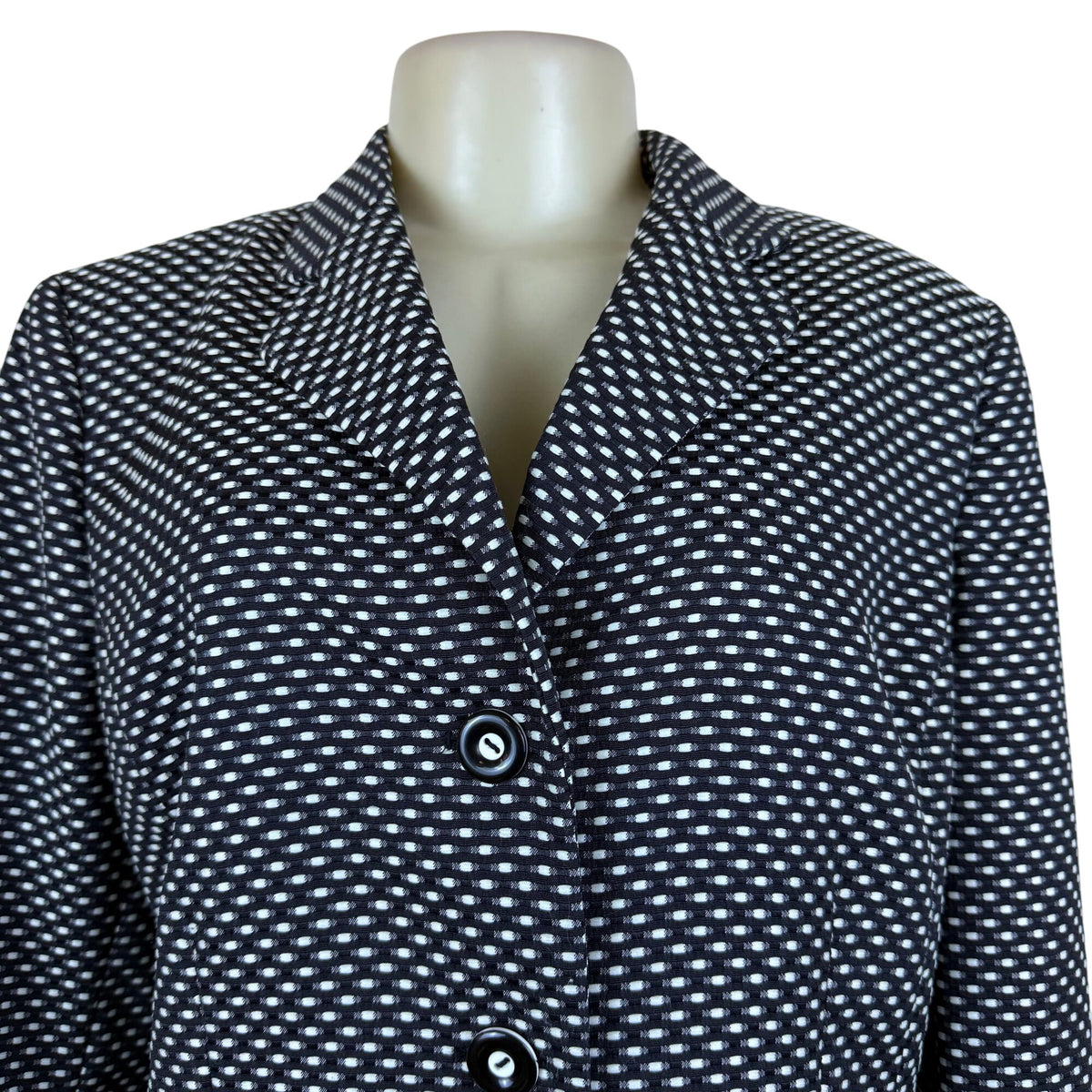 Evan- Picone Women’s Black & White Blazer & Skirt Set Classic Design Size 16