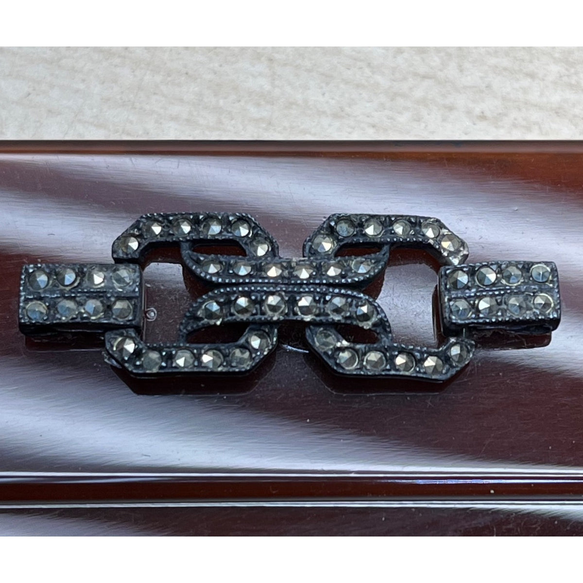 Judith Jack Women’s Brown Resin Beaded Chain Vintage Style Shoulder Bag