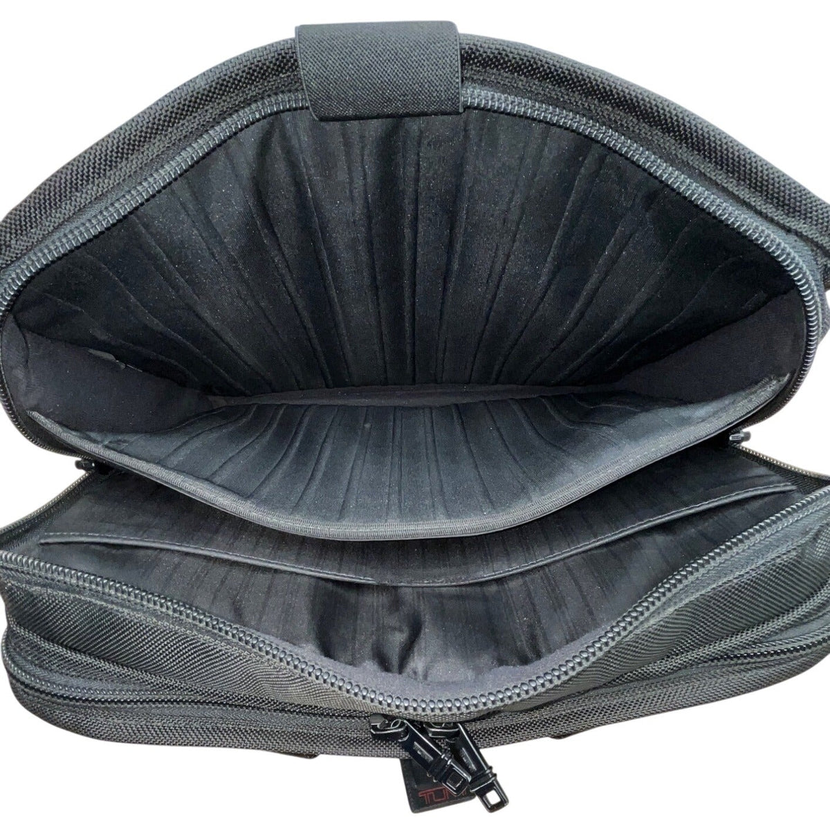 Tumi Alpha 3 Black Nylon Handles & Shoulder Strap T-Pass Laptop Briefcase Sz L