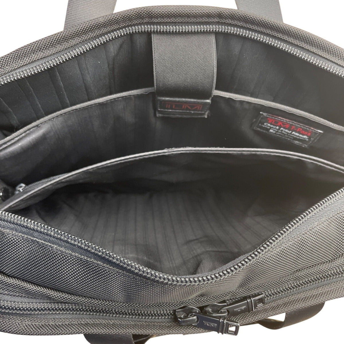 Tumi Alpha 3 Black Nylon Handles & Shoulder Strap T-Pass Laptop Briefcase Sz L