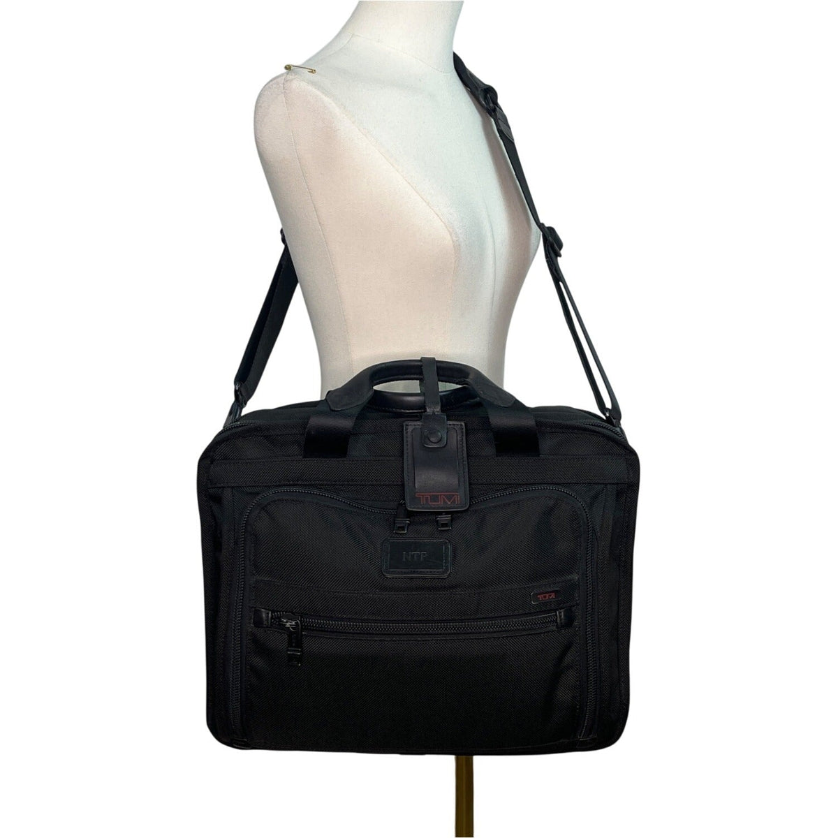 Tumi Alpha 3 Black Nylon Handles & Shoulder Strap T-Pass Laptop Briefcase Sz L