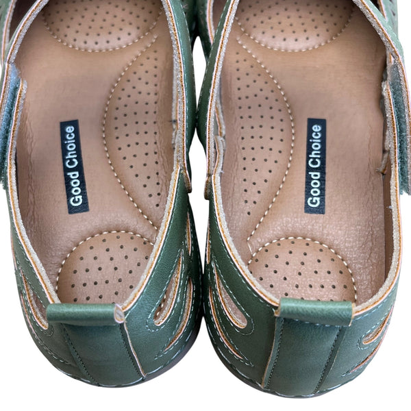 Good Choice Women’s Olive Perforated Floral Design Faryn Flat Shoes Sz 10