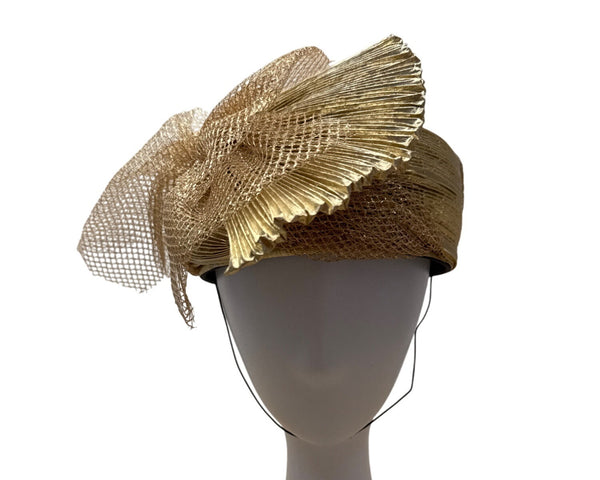 Vintage Style Gold Mesh & Pleated Fascinator Hat With Netting & Metallic Details