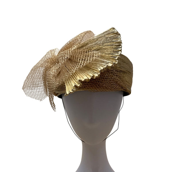 Vintage Style Gold Mesh & Pleated Fascinator Hat With Netting & Metallic Details