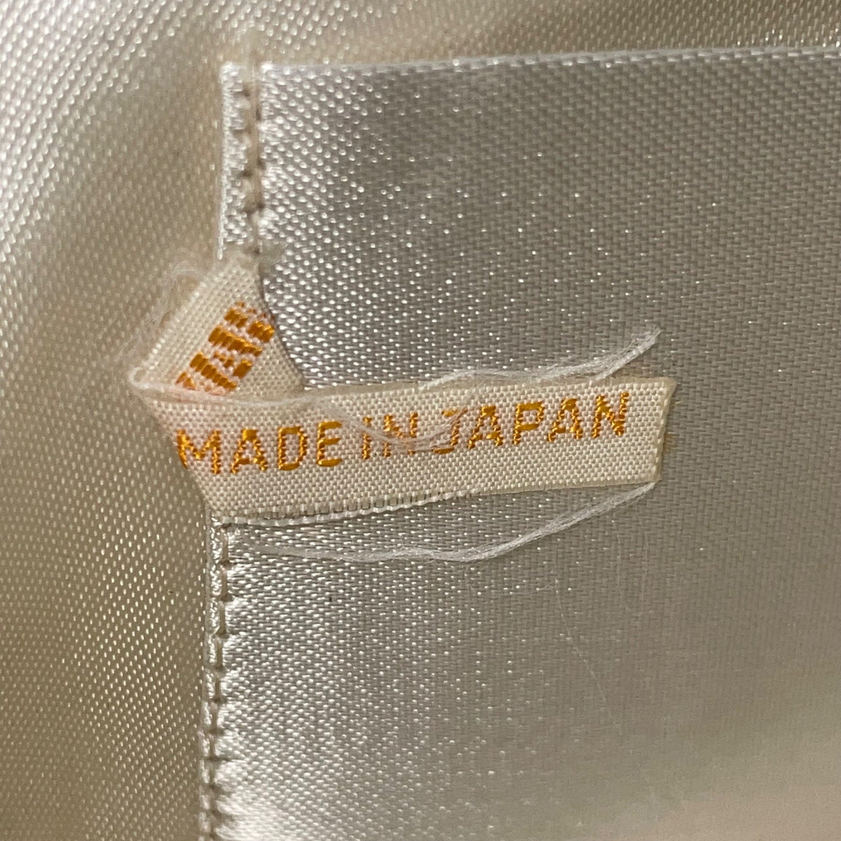 Vintage Women’s Ivory Beaded Made in Japan Kiss Lock Evening Clutch