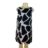 Black & White Sleeveless Shift Dress With Back Zipper Closure By Bebe Tailor